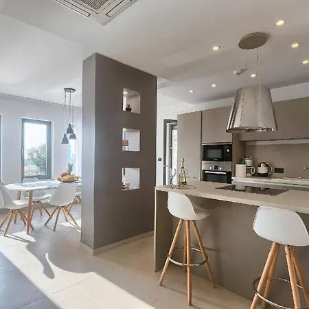 Mit Privatpool Fuer 8 Personen Ca 239 Qm In Vodnjan, Istrien Istrische Riviera